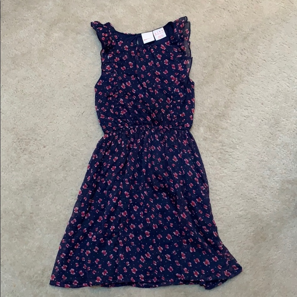 Manguun chiffon ruffle dress size 7-8 size small